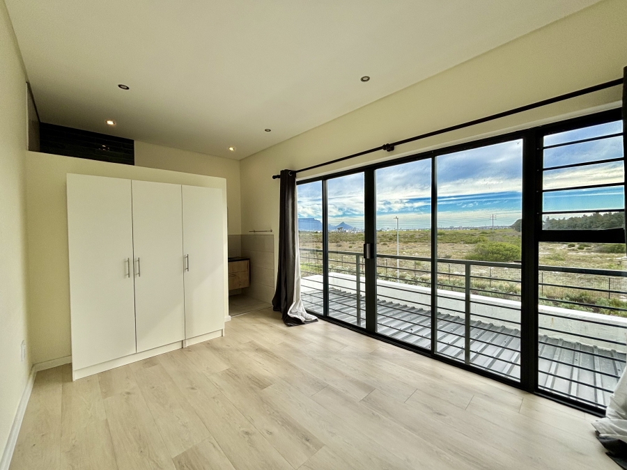 To Let 1 Bedroom Property for Rent in Sandown Western Cape